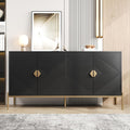 Sideboard mit einem Metallgestell und goldfarbenen Griffen