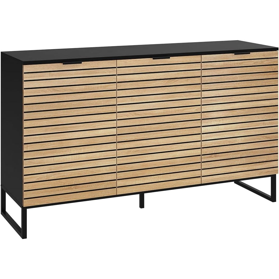 Geschlossener Stauraum praegt das Sideboard aus Holzwerkstoff