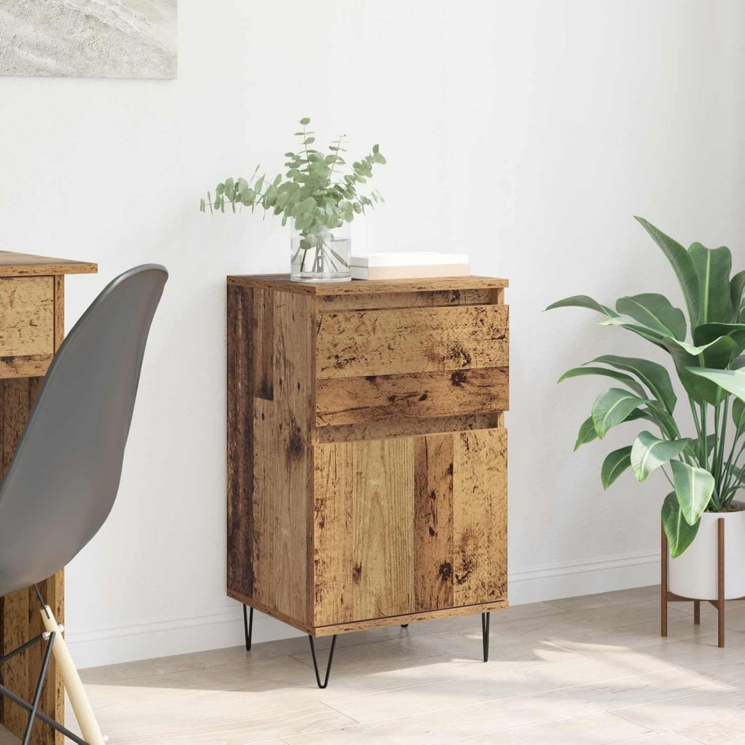 Das Sideboard nimmt mit 35 x 40 x 70 cm Gestalt an