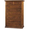 Das Sideboard vereint matte Oberflaechen mit Schubladen